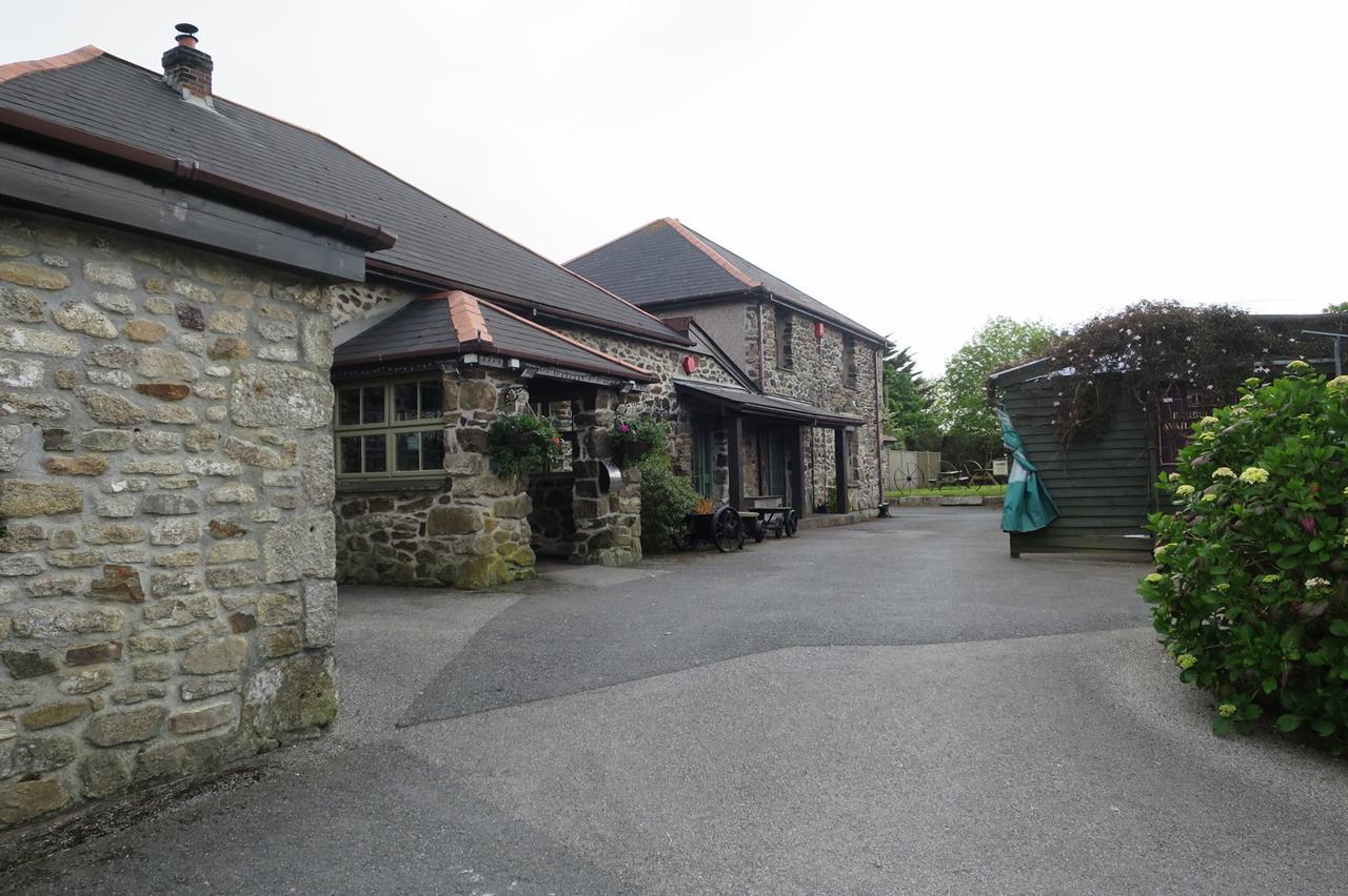 Tricky'S Hotel Redruth Exterior photo